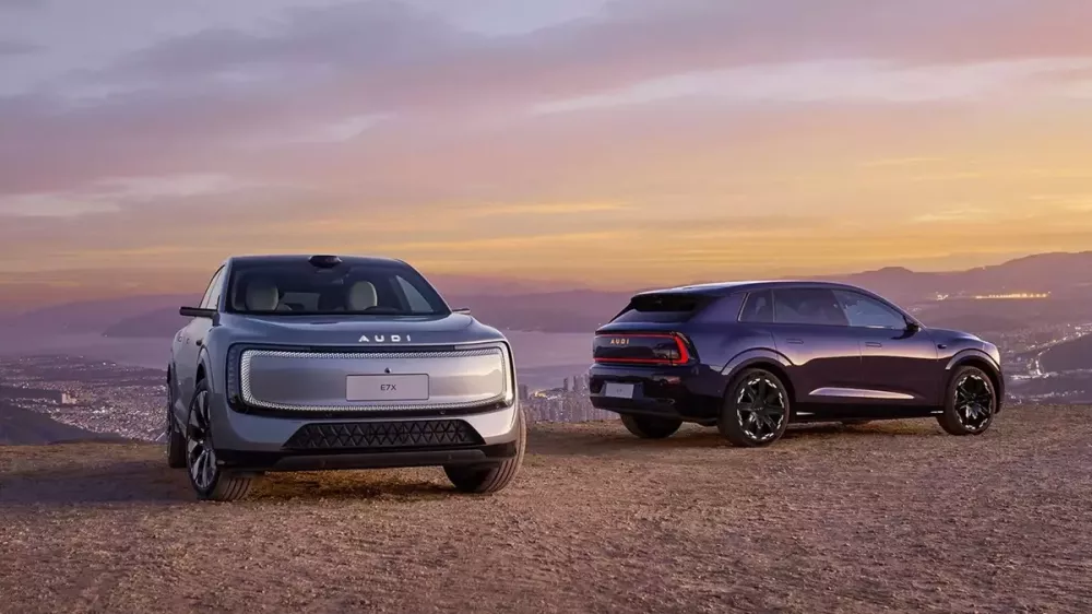SUV điện AUDI E7X ra mắt với hệ thống đèn ấn tượng, chạy hơn 700 km sau 1 lần sạc - Ảnh 1.