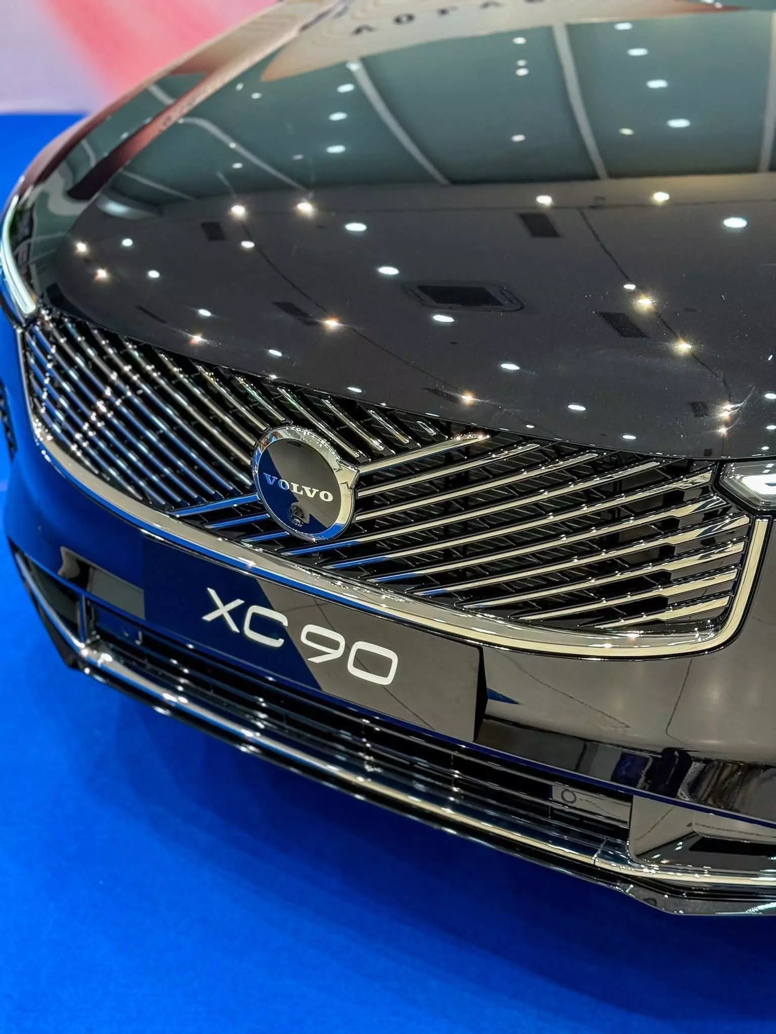 Volvo XC90 2026 tại Việt Nam: Diện mạo mới, tăng công nghệ, giá giảm gần 1 tỷ đồng - Ảnh 2.