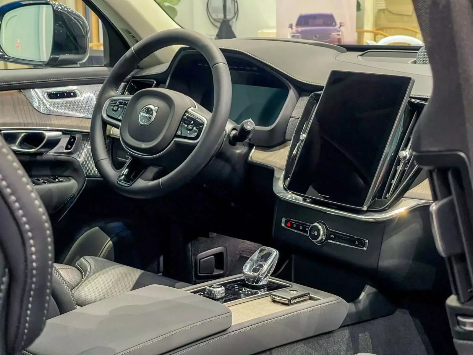 Volvo XC90 2026 tại Việt Nam: Diện mạo mới, tăng công nghệ, giá giảm gần 1 tỷ đồng - Ảnh 5.