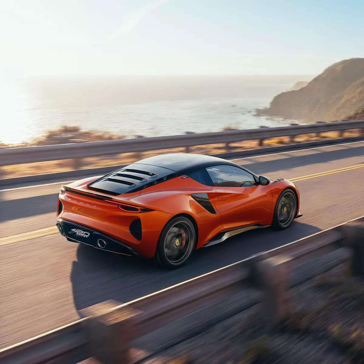Lotus Emira 420 Sport ra mắt: Mạnh hơn, nhẹ hơn và nhiều tùy chọn hơn - Ảnh 2.