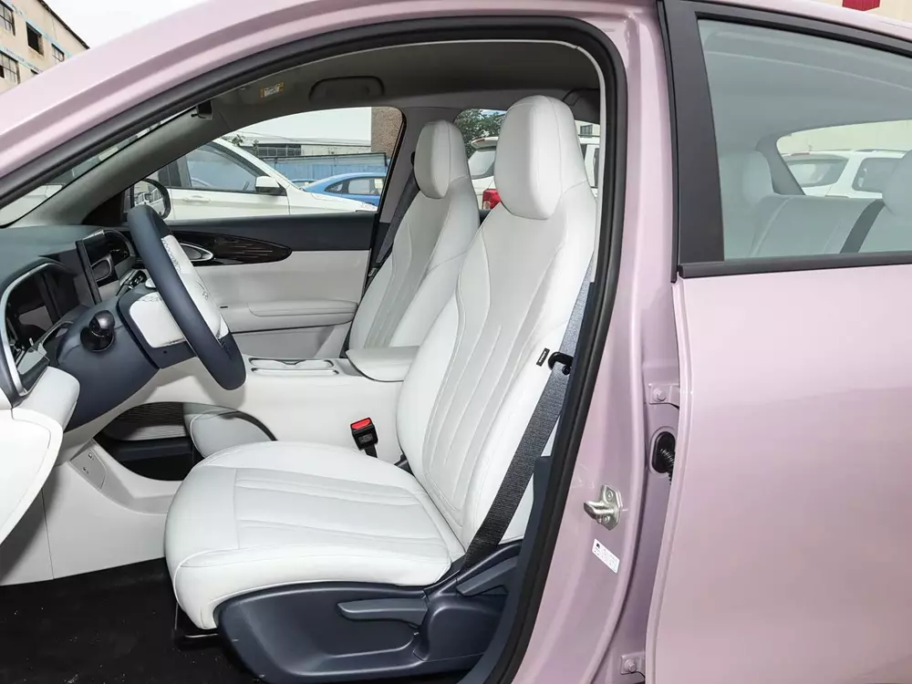 Xe mới ra mắt Việt Nam Geely EX2 được bổ sung bản nâng cấp, phạm vi hoạt động tăng lên 480 km - Ảnh 8. Xe mới ra mắt Việt Nam Geely EX2 được bổ sung bản nâng cấp, phạm vi hoạt động tăng lên 480 km - Ảnh 8.