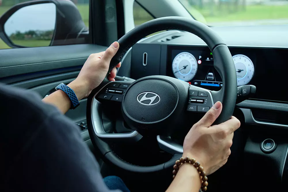 Khi vận hành trên cao tốc ở tốc độ 120 km/h, Hyundai Stargazer 2026 vẫn đem tới cảm giác tự tin khi đánh lái chuyển làn. Khi vận hành trên cao tốc ở tốc độ 120 km/h, Hyundai Stargazer 2026 vẫn đem tới cảm giác tự tin khi đánh lái chuyển làn.