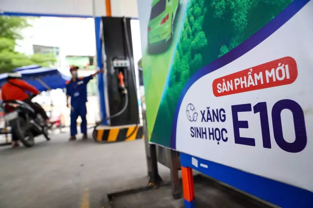 Hiệp hội Nhiên liệu sinh học bác tin đồn về xăng E10, khẳng định không cần lắc hay pha thêm phụ gia - Ảnh 1. Hiệp hội Nhiên liệu sinh học bác tin đồn về xăng E10, khẳng định không cần lắc hay pha thêm phụ gia - Ảnh 1.