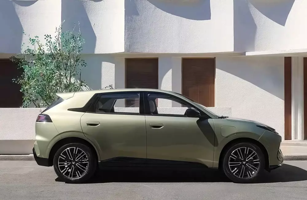 BAIC vén màn đối thủ của xe bán chạy như tôm tươi Geely EX2 - Ảnh 4. BAIC vén màn đối thủ của xe bán chạy như tôm tươi Geely EX2 - Ảnh 4.