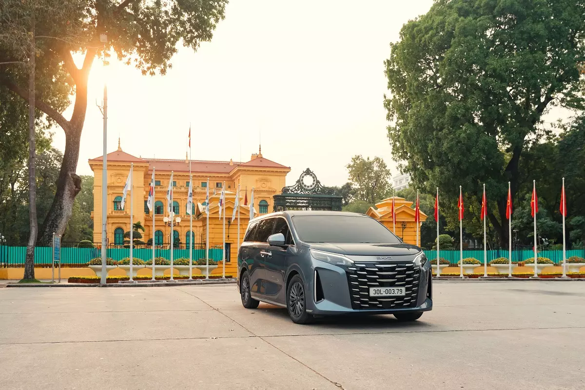byd-m9-df1b Chốt xe trước 30/6 này: Khách hàng BYD nhận ưu đãi trước bạ, tiền mặt và giải pháp sạc toàn diện - Ảnh 3.
