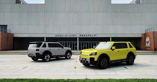 Liên doanh Chery-Jaguar Land Rover tung ra Freelander 8 First Edition – SUV cỡ lớn chạy hơn 200 km không tốn xăng
