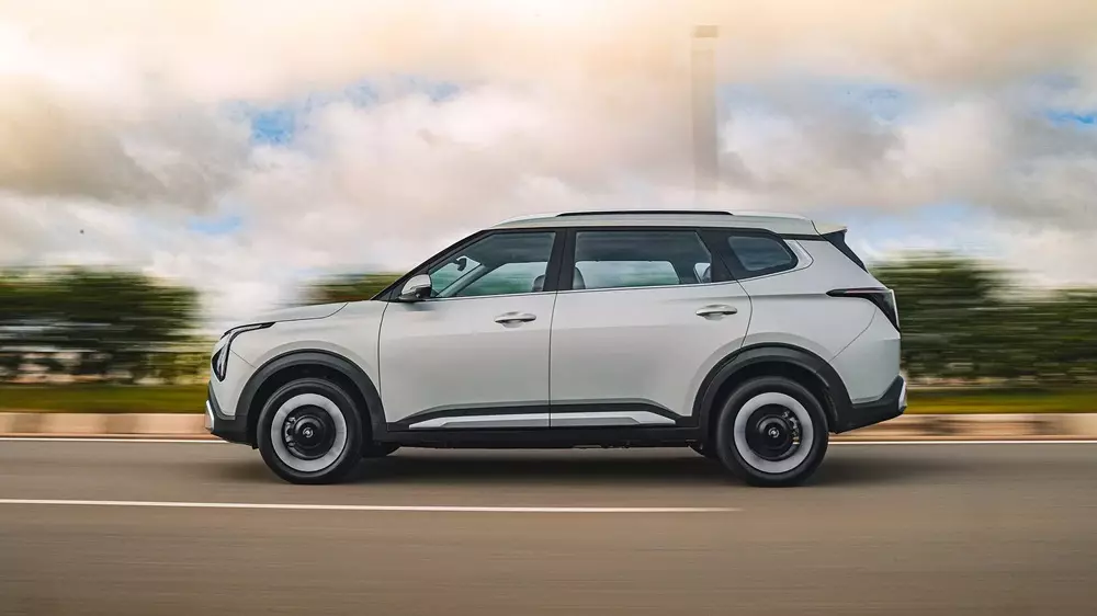 Kia Carens EV sở hữu phạm vi di chuyển tối đa 490 km Kia Carens EV sở hữu phạm vi di chuyển tối đa 490 km