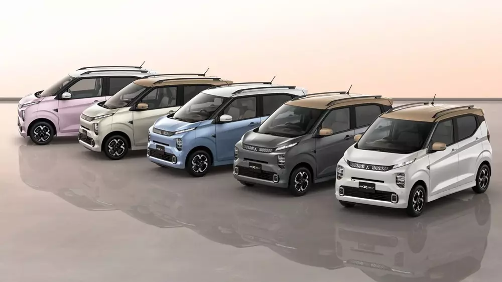5 tùy chọn sơn phối 2 tông màu của Mitsubishi eK Cross EV