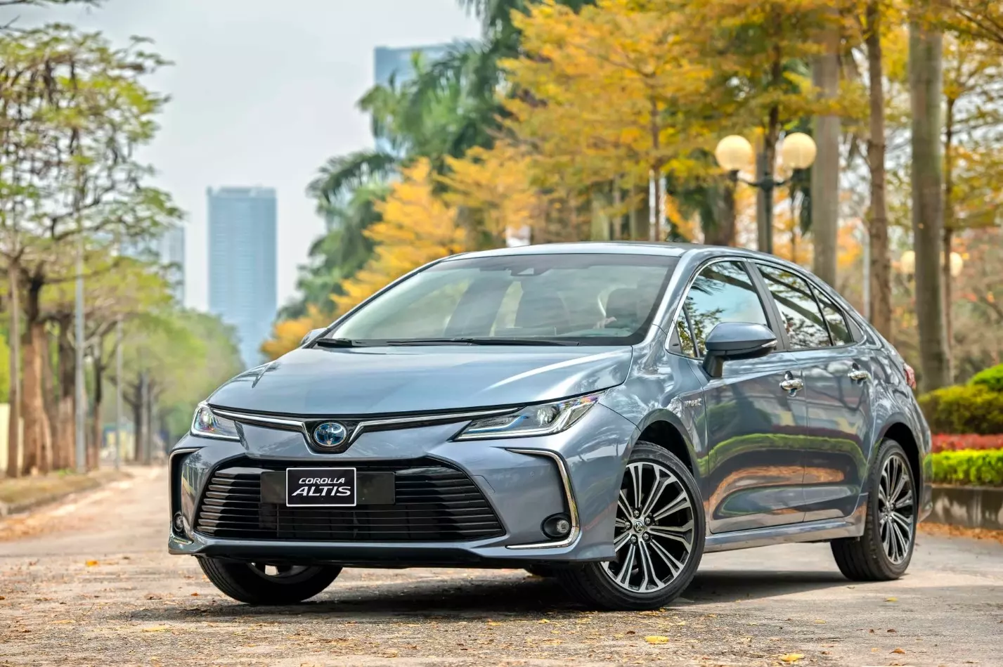 Ngã rẽ mới của Toyota Corolla Altis tại thị trường Việt Nam - Ảnh 1. Ngã rẽ mới của Toyota Corolla Altis tại thị trường Việt Nam - Ảnh 1.