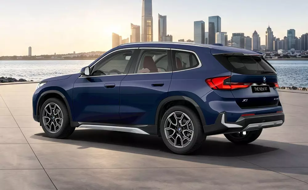 BMW X1 2027 nhìn từ phía sau