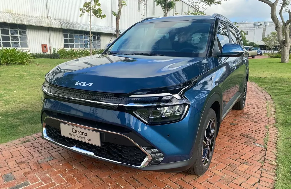 doanh-so-xe-mpv-thang-5-2026-kia-carens-0b33 Doanh số xe MPV tháng 5/2026: Bộ đôi song sinh của VinFast vẫn thống lĩnh phân khúc - Ảnh 6.