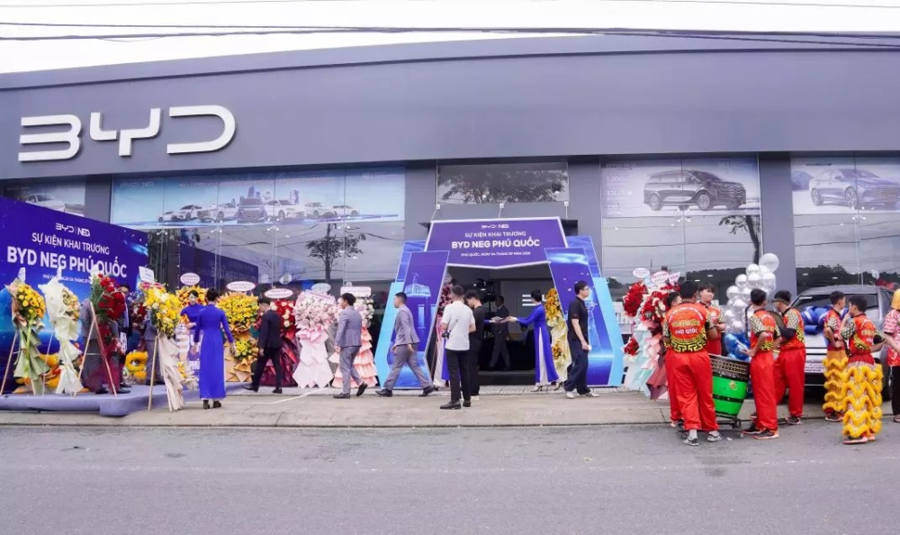 dsc04696-e6bd-213a BYD NEG Phú Quốc khai trương showroom chuẩn Quốc tế, thúc đẩy hệ sinh thái giao thông xanh tại đảo ngọc- Ảnh 2.