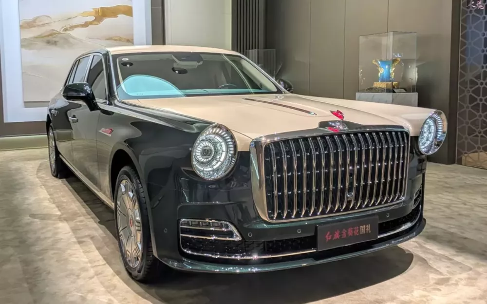 Thương hiệu xe chuyên phục vụ giới chức Trung Quốc bán gấp đôi Rolls-Royce tại thị trường nội địa