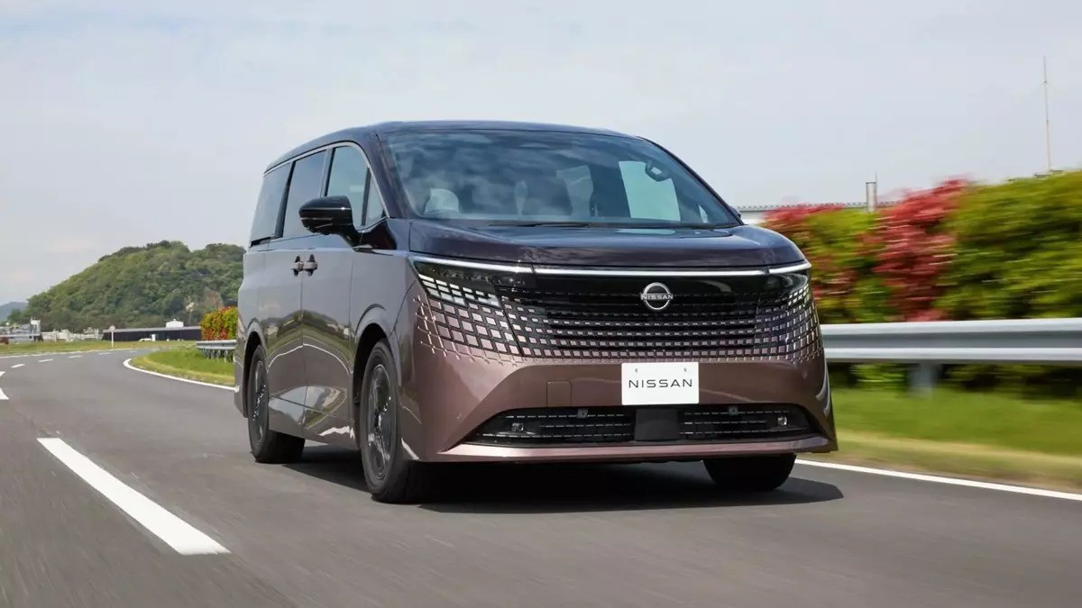 MPV hạng sang mới của Nissan khiến Toyota Sienna trở nên lỗi thời, đã được 6.000 khách hàng đặt mua