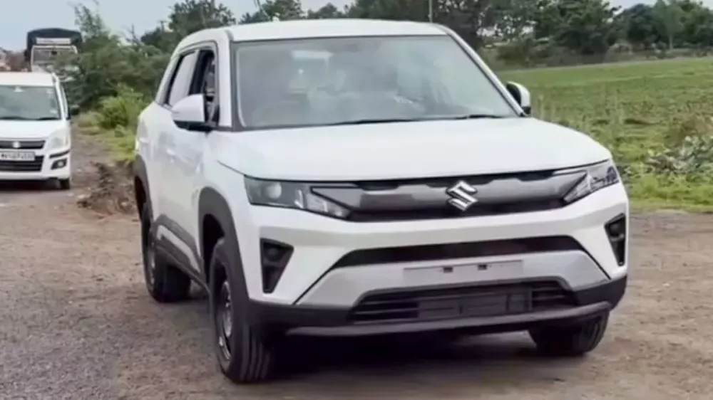 suzuki-brezza-2027-2-636d-1 SUV hạng A ngon, bổ, rẻ Suzuki Brezza 2027 lộ ảnh tại đại lý trước khi ra mắt, cạnh tranh Kia Sonet