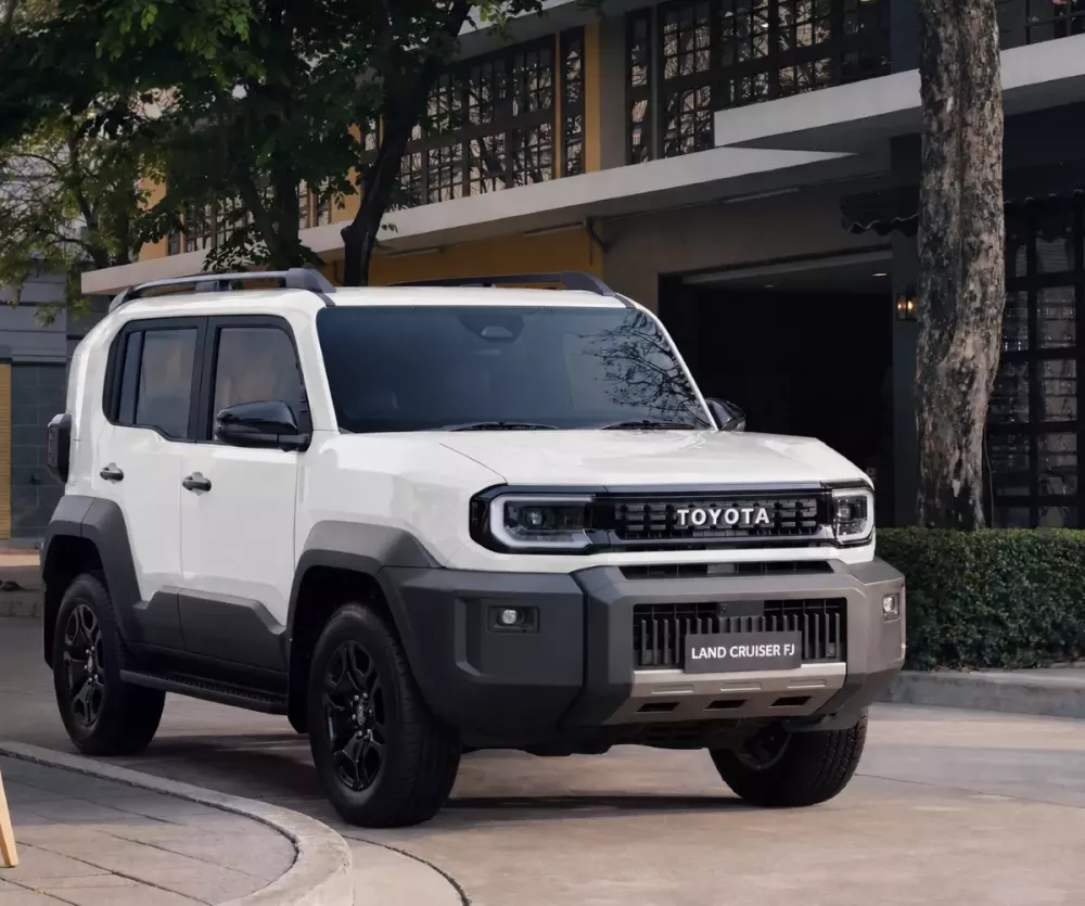 “Xe chơi” Toyota Land Cruiser FJ ra mắt Việt Nam, giá từ 1,198 tỷ đồng- Ảnh 1.