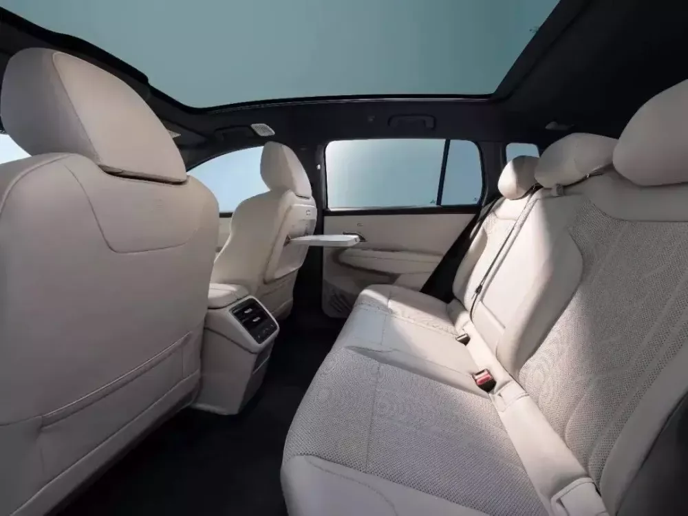 volkswagen-id-aura-t6-9-6ec8 Hàng ghế sau của Volkswagen ID. Aura T6