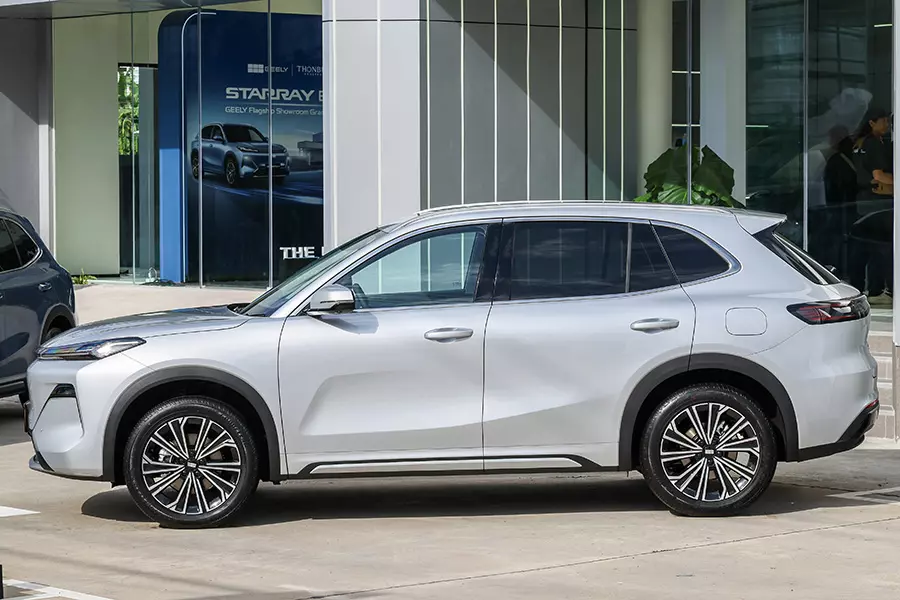 Geely Starray EM-R sở hữu giá bán hấp dẫn