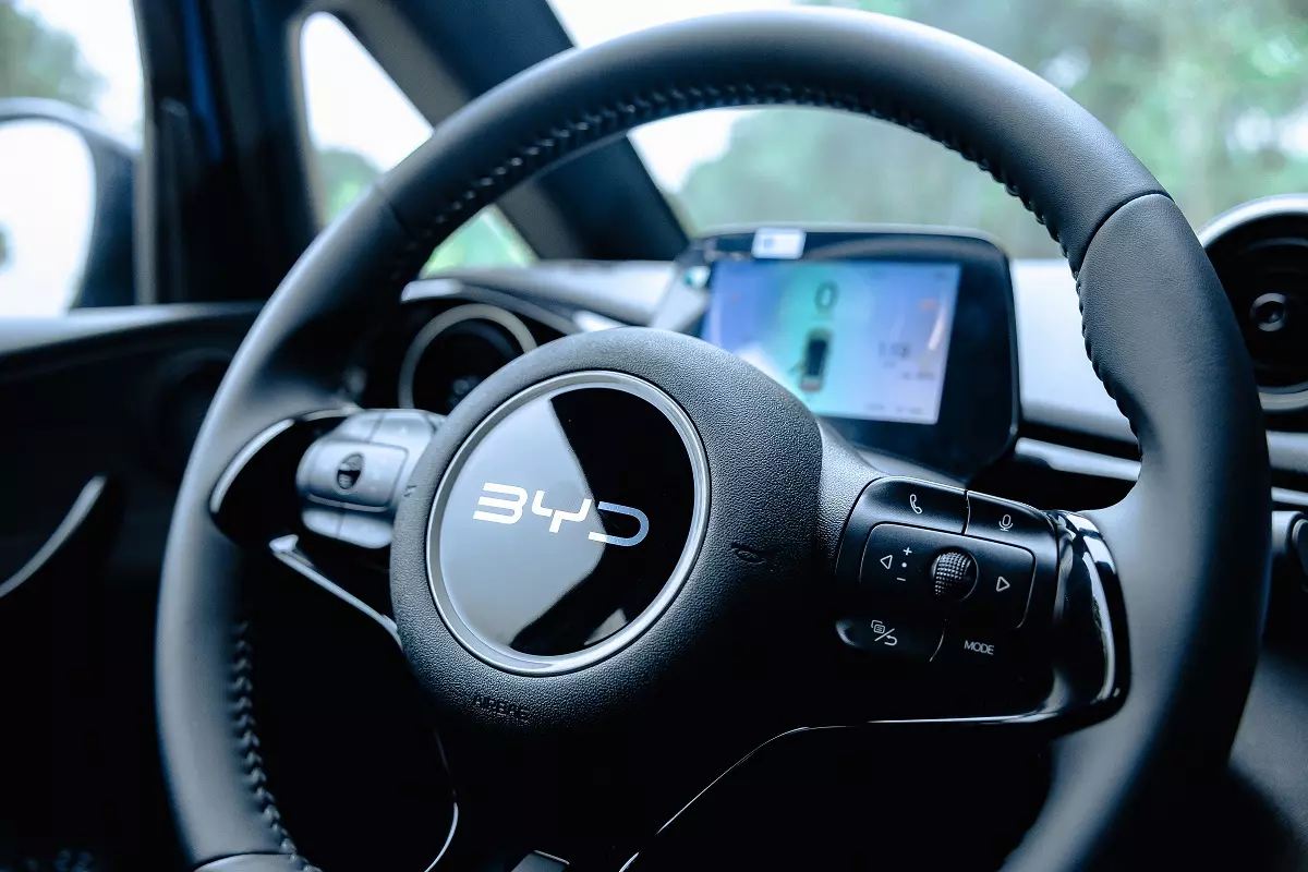 minh9111-f5b4 Review BYD Dolphin - chiếc xe điện nhỏ mà "có võ" giữa lòng đô thị - Ảnh 5.
