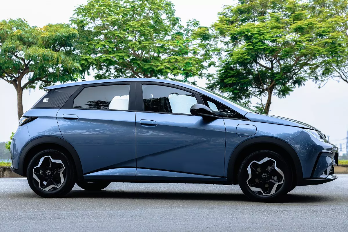minh9376-bd9f Review BYD Dolphin - chiếc xe điện nhỏ mà "có võ" giữa lòng đô thị - Ảnh 8.