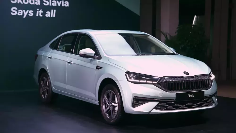 skoda-slavia-2027-7-0bc5 Sedan giá rẻ đang bán ở Việt Nam Skoda Slavia ra mắt phiên bản mới với thiết kế và trang bị nâng cấp - Ảnh 1.