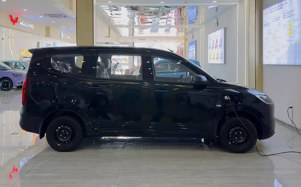 wuling-grango-10-e4c2 MPV 7 chỗ rẻ hàng đầu Việt Nam Wuling Grango có mặt tại đại lý, sẵn sàng bàn giao cho khách hàng - Ảnh 3.