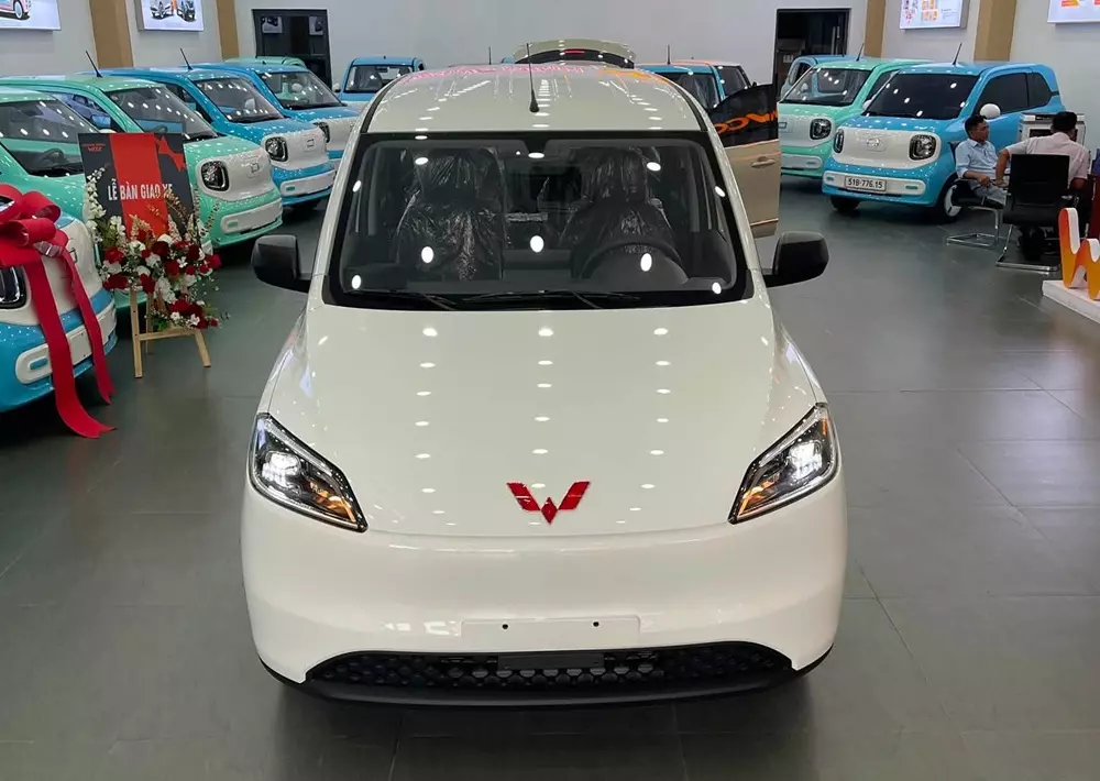 wuling-grango-5-5597 MPV 7 chỗ rẻ hàng đầu Việt Nam Wuling Grango có mặt tại đại lý, sẵn sàng bàn giao cho khách hàng - Ảnh 8.