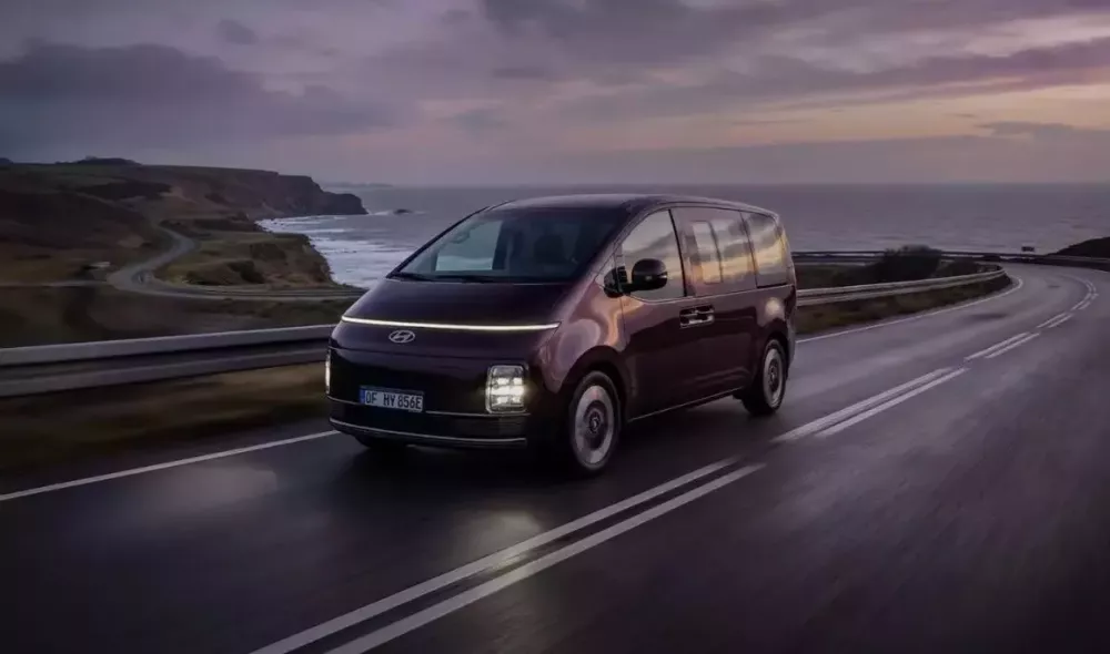 Xe van điện Hyundai Staria Electric 2027 được mở rộng thị trường, nội thất 9 chỗ, cốp siêu rộng - Ảnh 1.
