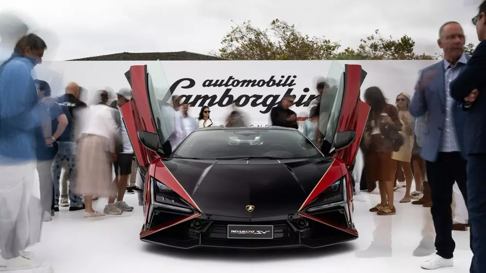 lamborghini-revuelto-sv-1-062b Lamborghini Revuelto SV mạnh hơn đáng kể so với bản tiêu chuẩn