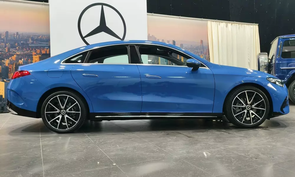 mercedes-cla-200-electric-1-18a4 Mercedes-Benz CLA 200 Electric có kích thước tương đương sedan hạng D