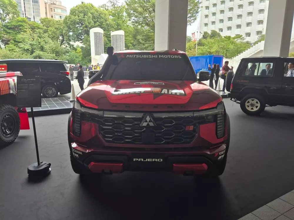 mitsubishi-pajero-ralliart-concept-2-12a4 Mitsubishi Pajero Rally Concept nhìn từ phía trước