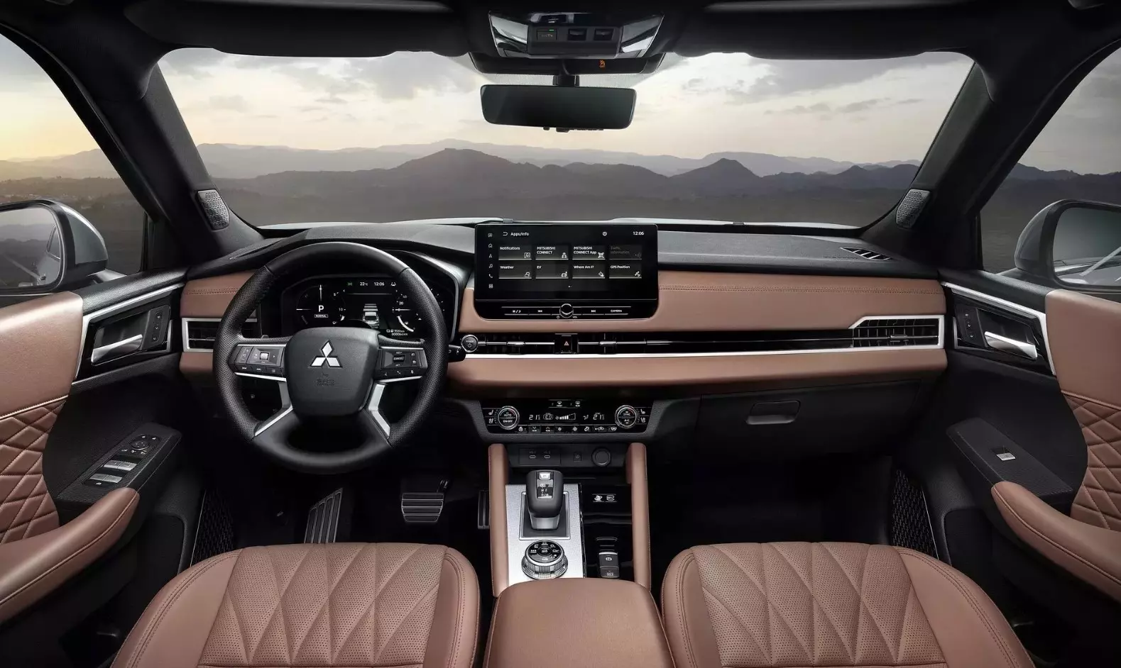 Khoang lái Mitsubishi Outlander ​​​​​​​.