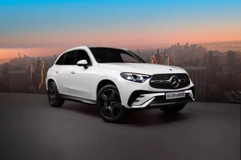 Mercedes-Benz GLC tăng giá bán, thêm bản mới có thể chạy hơn 120 km không tốn 1 giọt xăng