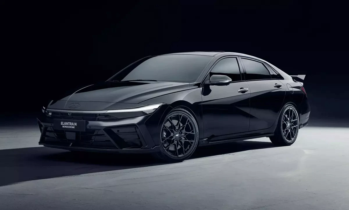 Hyundai Elantra N Monochrome trình làng, dành cho những người thích cầm lái nhưng ghét sự nổi bật