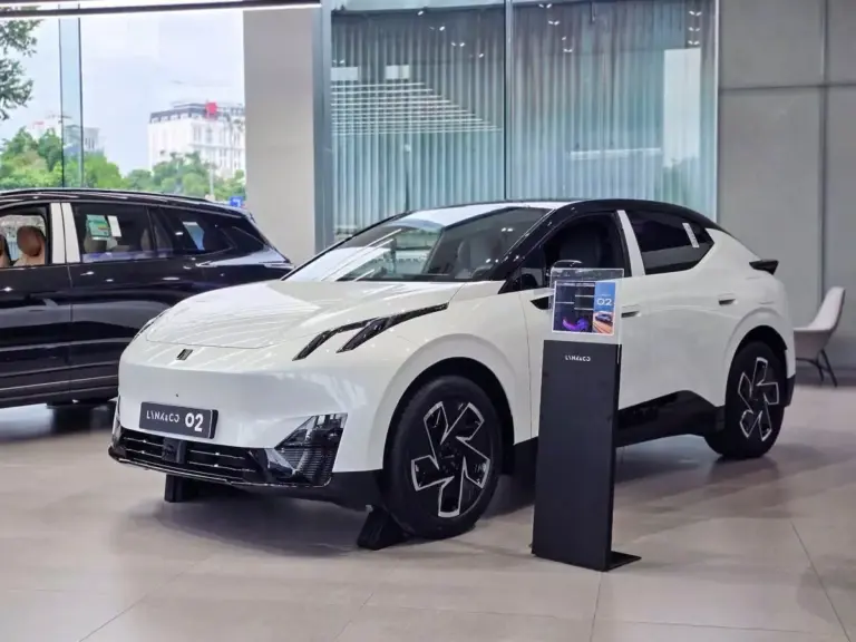 Giá xe Lynk & Co 02 kèm ưu đãi mới nhất tháng