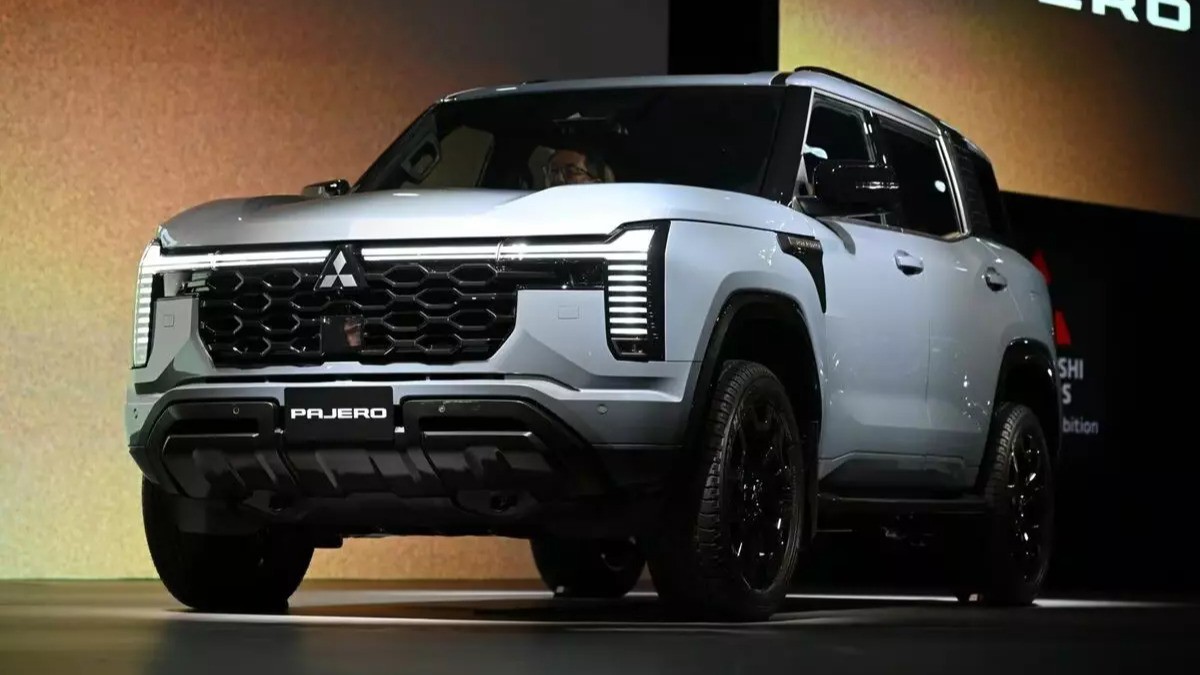 Mitsubishi Pajero thế hệ mới “bán chạy như tôm tươi”, nhận hơn 4.000 đơn đặt hàng chỉ sau 2 tuần