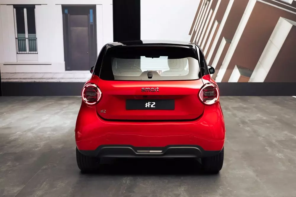 smart-2-4-75bb Smart #2 là sản phẩm kết hợp giữa Mercedes-Benz và Geely