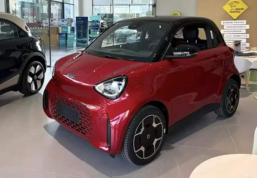 smart-2-6-2ab0 Ô tô điện bé hạt tiêu Smart #2 đã có mặt tại đại lý